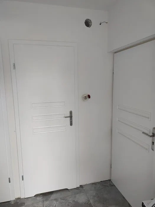 drzwi wewnętrzne białe